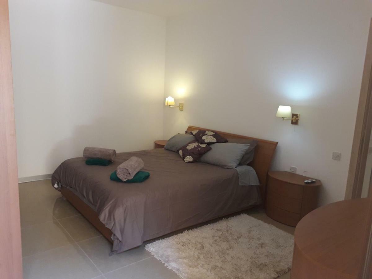 No: 11A4S, Fort Chambray. Apartment Mgarr Bagian luar foto